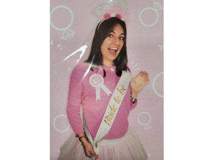 ŠERPA Bride to be bílá se zlatým nápisem